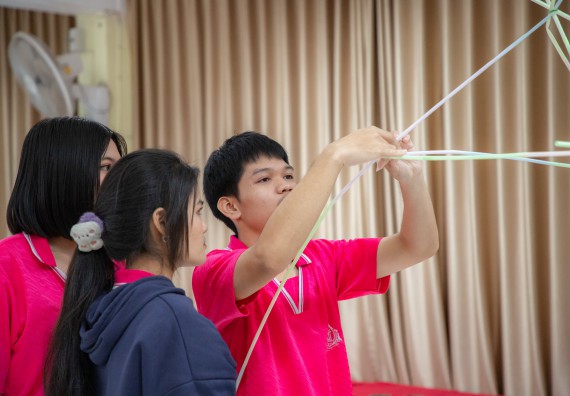 ภาพกิจกรรม   คณะวิทยาศาสตร์และเทคโนโลยี มหาวิทยาลัยราชภัฏกำแพงเพชร จัดกิจกรรมค่ายวิชาการเพื่อพัฒนากำลังคนด้านวิทยาศาสตร์และเทคโนโลยี ปีการศึกษา 2567 โรงเรียนนครไตรตรึงษ์