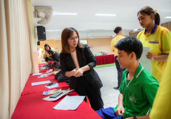 ภาพกิจกรรม   คณะวิทยาศาสตร์และเทคโนโลยี มหาวิทยาลัยราชภัฏกำแพงเพชร จัดกิจกรรมค่ายวิชาการเพื่อพัฒนากำลังคนด้านวิทยาศาสตร์และเทคโนโลยี ปีการศึกษา 2567 โรงเรียนนครไตรตรึงษ์