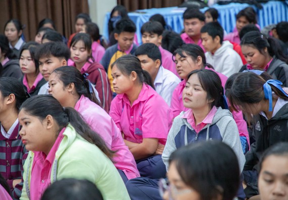 ภาพกิจกรรม คณะวิทยาศาสตร์และเทคโนโลยี มหาวิทยาลัยราชภัฏกำแพงเพชร จัดกิจกรรมค่ายวิชาการเพื่อพัฒนากำลังคนด้านวิทยาศาสตร์และเทคโนโลยี ปีการศึกษา 2567  โรงเรียนระหานวิทยา