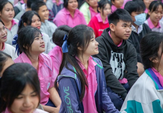 ภาพกิจกรรม คณะวิทยาศาสตร์และเทคโนโลยี มหาวิทยาลัยราชภัฏกำแพงเพชร จัดกิจกรรมค่ายวิชาการเพื่อพัฒนากำลังคนด้านวิทยาศาสตร์และเทคโนโลยี ปีการศึกษา 2567  โรงเรียนระหานวิทยา