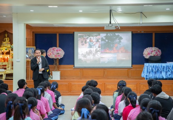 ภาพกิจกรรม คณะวิทยาศาสตร์และเทคโนโลยี มหาวิทยาลัยราชภัฏกำแพงเพชร จัดกิจกรรมค่ายวิชาการเพื่อพัฒนากำลังคนด้านวิทยาศาสตร์และเทคโนโลยี ปีการศึกษา 2567  โรงเรียนระหานวิทยา