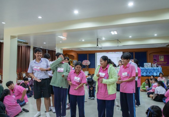 ภาพกิจกรรม คณะวิทยาศาสตร์และเทคโนโลยี มหาวิทยาลัยราชภัฏกำแพงเพชร จัดกิจกรรมค่ายวิชาการเพื่อพัฒนากำลังคนด้านวิทยาศาสตร์และเทคโนโลยี ปีการศึกษา 2567  โรงเรียนระหานวิทยา