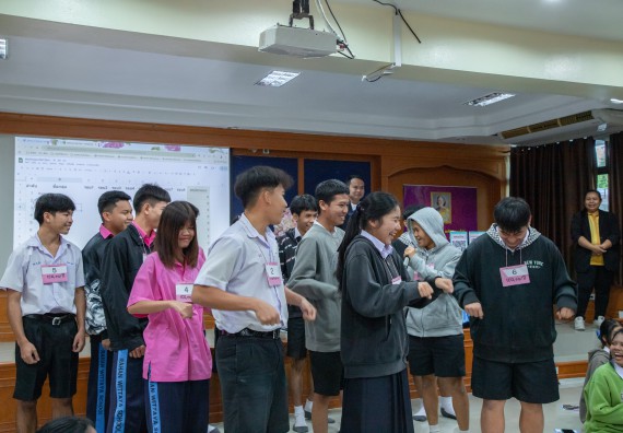 ภาพกิจกรรม คณะวิทยาศาสตร์และเทคโนโลยี มหาวิทยาลัยราชภัฏกำแพงเพชร จัดกิจกรรมค่ายวิชาการเพื่อพัฒนากำลังคนด้านวิทยาศาสตร์และเทคโนโลยี ปีการศึกษา 2567  โรงเรียนระหานวิทยา