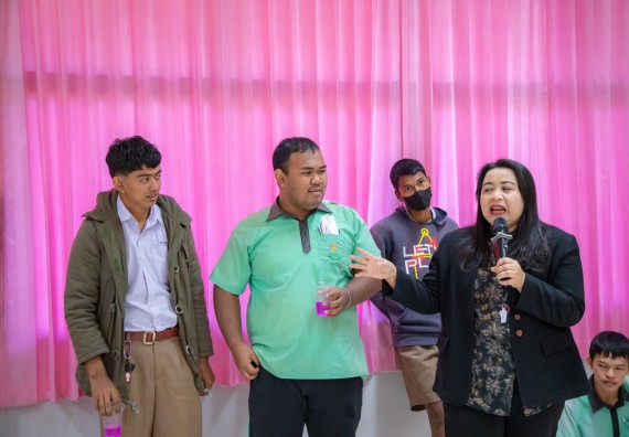 ภาพกิจกรรม  คณะวิทยาศาสตร์และเทคโนโลยี มหาวิทยาลัยราชภัฏกำแพงเพชร จัดกิจกรรมค่ายวิชาการเพื่อพัฒนากำลังคนด้านวิทยาศาสตร์และเทคโนโลยี ปีการศึกษา 2567 โรงเรียนปางมะค่าวิทยาคม