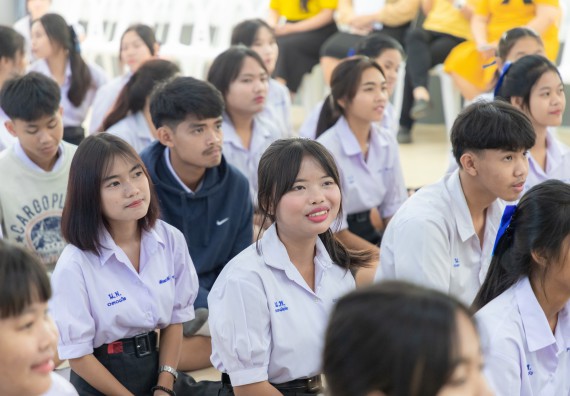 ภาพกิจกรรม  คณะวิทยาศาสตร์และเทคโนโลยี มหาวิทยาลัยราชภัฏกำแพงเพชร จัดกิจกรรมค่ายวิชาการเพื่อพัฒนากำลังคนด้านวิทยาศาสตร์และเทคโนโลยี ปีการศึกษา 2567  โรงเรียนหนองกองพิทยาคม