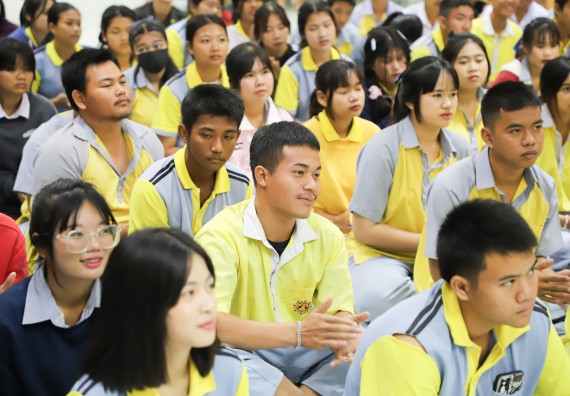 ภาพกิจกรรม  คณะวิทยาศาสตร์และเทคโนโลยี มหาวิทยาลัยราชภัฏกำแพงเพชร จัดกิจกรรมค่ายวิชาการเพื่อพัฒนากำลังคนด้านวิทยาศาสตร์และเทคโนโลยี ปีการศึกษา 2567  โรงเรียนสลกบาตรวิทยา