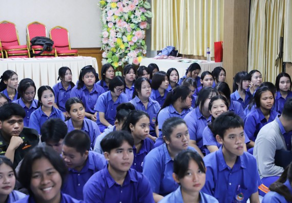 ภาพกิจกรรม  คณะวิทยาศาสตร์และเทคโนโลยี มหาวิทยาลัยราชภัฏกำแพงเพชร จัดกิจกรรมค่ายวิชาการเพื่อพัฒนากำลังคนด้านวิทยาศาสตร์และเทคโนโลยี ปีการศึกษา 2567 โรงเรียนไทรงามพิทยาคม