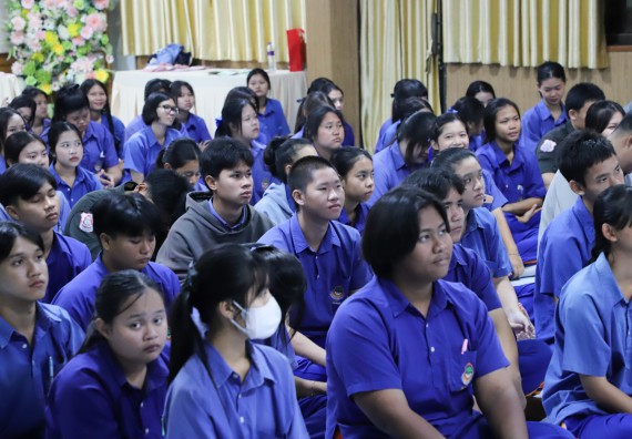 ภาพกิจกรรม  คณะวิทยาศาสตร์และเทคโนโลยี มหาวิทยาลัยราชภัฏกำแพงเพชร จัดกิจกรรมค่ายวิชาการเพื่อพัฒนากำลังคนด้านวิทยาศาสตร์และเทคโนโลยี ปีการศึกษา 2567 โรงเรียนไทรงามพิทยาคม