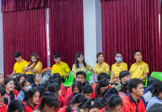 ภาพกิจกรรม  คณะวิทยาศาสตร์และเทคโนโลยี มหาวิทยาลัยราชภัฏกำแพงเพชร จัดกิจกรรมค่ายวิชาการเพื่อพัฒนากำลังคนด้านวิทยาศาสตร์และเทคโนโลยี ปีการศึกษา 2567 โรงเรียนพรานกระต่ายพิทยาคม