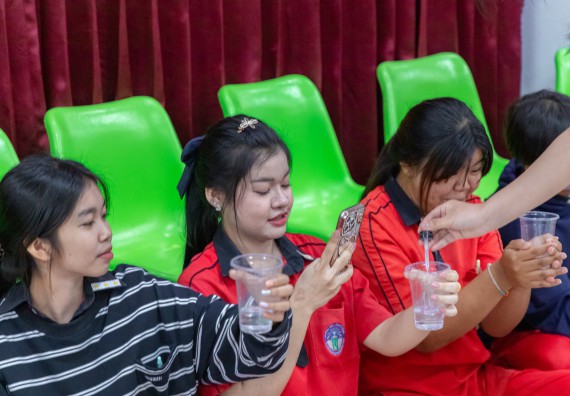 ภาพกิจกรรม  คณะวิทยาศาสตร์และเทคโนโลยี มหาวิทยาลัยราชภัฏกำแพงเพชร จัดกิจกรรมค่ายวิชาการเพื่อพัฒนากำลังคนด้านวิทยาศาสตร์และเทคโนโลยี ปีการศึกษา 2567 โรงเรียนพรานกระต่ายพิทยาคม