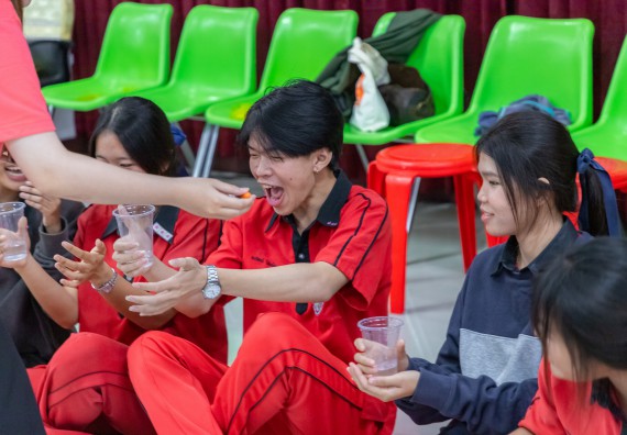 ภาพกิจกรรม  คณะวิทยาศาสตร์และเทคโนโลยี มหาวิทยาลัยราชภัฏกำแพงเพชร จัดกิจกรรมค่ายวิชาการเพื่อพัฒนากำลังคนด้านวิทยาศาสตร์และเทคโนโลยี ปีการศึกษา 2567 โรงเรียนพรานกระต่ายพิทยาคม