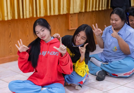 ภาพกิจกรรม  คณะวิทยาศาสตร์และเทคโนโลยี มหาวิทยาลัยราชภัฏกำแพงเพชร จัดกิจกรรมค่ายวิชาการเพื่อพัฒนากำลังคนด้านวิทยาศาสตร์และเทคโนโลยี ปีการศึกษา 2567  โรงเรียนทุ่งทรายวิทยา