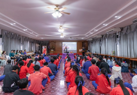 ภาพกิจกรรม  คณะวิทยาศาสตร์และเทคโนโลยี มหาวิทยาลัยราชภัฏกำแพงเพชร จัดกิจกรรมค่ายวิชาการเพื่อพัฒนากำลังคนด้านวิทยาศาสตร์และเทคโนโลยี ปีการศึกษา 2567 โรงเรียนเฉลิมพระเกียรติสมเด็จพระศรีนครินทร์ ฯ