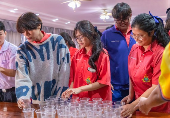 ภาพกิจกรรม  คณะวิทยาศาสตร์และเทคโนโลยี มหาวิทยาลัยราชภัฏกำแพงเพชร จัดกิจกรรมค่ายวิชาการเพื่อพัฒนากำลังคนด้านวิทยาศาสตร์และเทคโนโลยี ปีการศึกษา 2567 โรงเรียนเฉลิมพระเกียรติสมเด็จพระศรีนครินทร์ ฯ