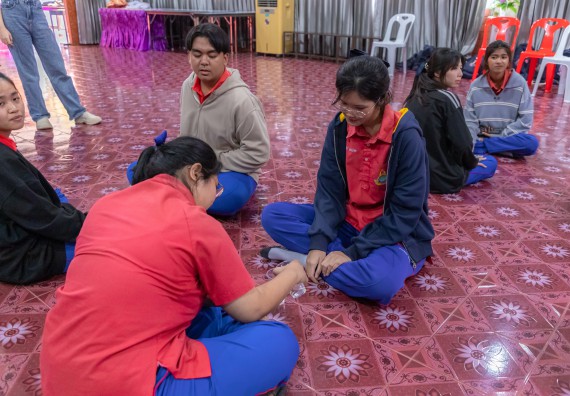 ภาพกิจกรรม  คณะวิทยาศาสตร์และเทคโนโลยี มหาวิทยาลัยราชภัฏกำแพงเพชร จัดกิจกรรมค่ายวิชาการเพื่อพัฒนากำลังคนด้านวิทยาศาสตร์และเทคโนโลยี ปีการศึกษา 2567 โรงเรียนเฉลิมพระเกียรติสมเด็จพระศรีนครินทร์ ฯ