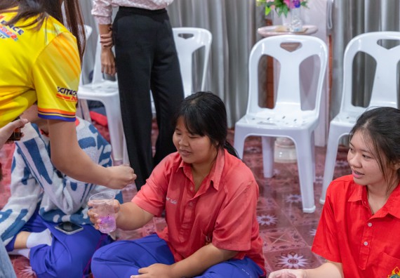 ภาพกิจกรรม  คณะวิทยาศาสตร์และเทคโนโลยี มหาวิทยาลัยราชภัฏกำแพงเพชร จัดกิจกรรมค่ายวิชาการเพื่อพัฒนากำลังคนด้านวิทยาศาสตร์และเทคโนโลยี ปีการศึกษา 2567 โรงเรียนเฉลิมพระเกียรติสมเด็จพระศรีนครินทร์ ฯ