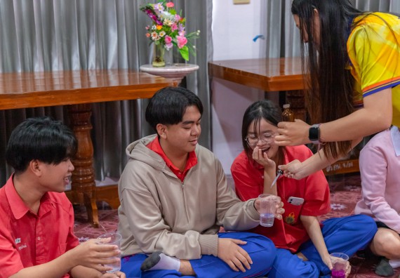 ภาพกิจกรรม  คณะวิทยาศาสตร์และเทคโนโลยี มหาวิทยาลัยราชภัฏกำแพงเพชร จัดกิจกรรมค่ายวิชาการเพื่อพัฒนากำลังคนด้านวิทยาศาสตร์และเทคโนโลยี ปีการศึกษา 2567 โรงเรียนเฉลิมพระเกียรติสมเด็จพระศรีนครินทร์ ฯ