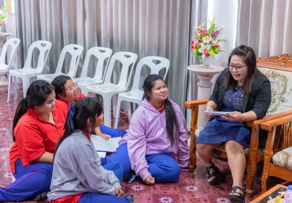 ภาพกิจกรรม  คณะวิทยาศาสตร์และเทคโนโลยี มหาวิทยาลัยราชภัฏกำแพงเพชร จัดกิจกรรมค่ายวิชาการเพื่อพัฒนากำลังคนด้านวิทยาศาสตร์และเทคโนโลยี ปีการศึกษา 2567 โรงเรียนเฉลิมพระเกียรติสมเด็จพระศรีนครินทร์ ฯ