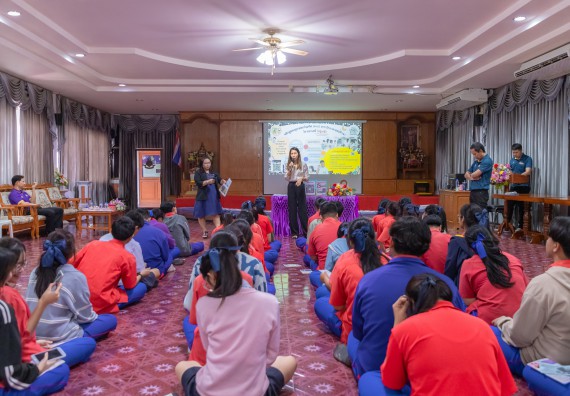 ภาพกิจกรรม  คณะวิทยาศาสตร์และเทคโนโลยี มหาวิทยาลัยราชภัฏกำแพงเพชร จัดกิจกรรมค่ายวิชาการเพื่อพัฒนากำลังคนด้านวิทยาศาสตร์และเทคโนโลยี ปีการศึกษา 2567 โรงเรียนเฉลิมพระเกียรติสมเด็จพระศรีนครินทร์ ฯ