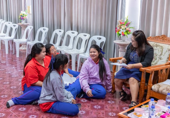 ภาพกิจกรรม  คณะวิทยาศาสตร์และเทคโนโลยี มหาวิทยาลัยราชภัฏกำแพงเพชร จัดกิจกรรมค่ายวิชาการเพื่อพัฒนากำลังคนด้านวิทยาศาสตร์และเทคโนโลยี ปีการศึกษา 2567 โรงเรียนเฉลิมพระเกียรติสมเด็จพระศรีนครินทร์ ฯ