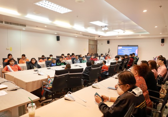 ภาพกิจกรรม  คณะวิทยาศาสตร์และเทคโนโลยี มหาวิทยาลัยราชภัฏกำแพงเพชร ให้การต้อนรับผู้รับบริหารสถานศึกษา คณะครู บุคลากรทางการศึกษา และนักเรียน จากโรงเรียนสหวิทยาคมในการนำนักเรียนออกค่ายเรียนรู้แหล่งเรียนรู้นอกสถานที่