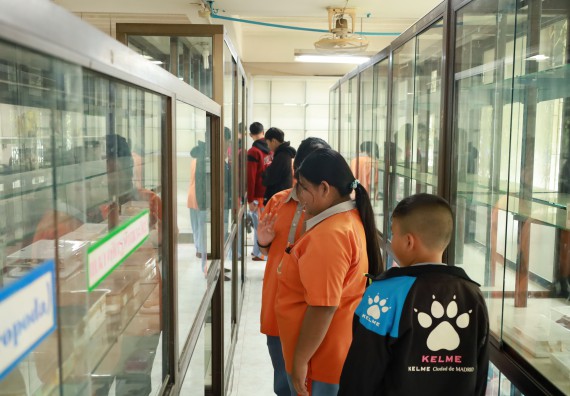 ภาพกิจกรรม  คณะวิทยาศาสตร์และเทคโนโลยี มหาวิทยาลัยราชภัฏกำแพงเพชร ให้การต้อนรับผู้รับบริหารสถานศึกษา คณะครู บุคลากรทางการศึกษา และนักเรียน จากโรงเรียนสหวิทยาคมในการนำนักเรียนออกค่ายเรียนรู้แหล่งเรียนรู้นอกสถานที่