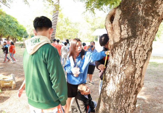 ภาพกิจกรรม  คณะวิทยาศาสตร์และเทคโนโลยี มหาวิทยาลัยราชภัฏกำแพงเพชร ให้การต้อนรับผู้รับบริหารสถานศึกษา คณะครู บุคลากรทางการศึกษา และนักเรียน จากโรงเรียนสหวิทยาคมในการนำนักเรียนออกค่ายเรียนรู้แหล่งเรียนรู้นอกสถานที่