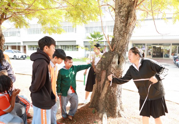 ภาพกิจกรรม  คณะวิทยาศาสตร์และเทคโนโลยี มหาวิทยาลัยราชภัฏกำแพงเพชร ให้การต้อนรับผู้รับบริหารสถานศึกษา คณะครู บุคลากรทางการศึกษา และนักเรียน จากโรงเรียนสหวิทยาคมในการนำนักเรียนออกค่ายเรียนรู้แหล่งเรียนรู้นอกสถานที่
