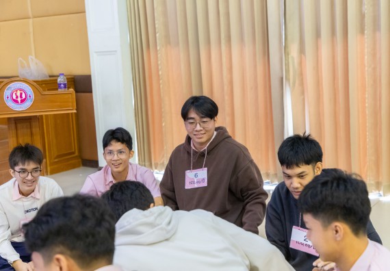 ภาพกิจกรรม  คณะวิทยาศาสตร์และเทคโนโลยี มหาวิทยาลัยราชภัฏกำแพงเพชร จัดกิจกรรมค่ายวิชาการเพื่อพัฒนากำลังคนด้านวิทยาศาสตร์และเทคโนโลยี ปีการศึกษา 2567 โรงเรียนวัชรวิทยา