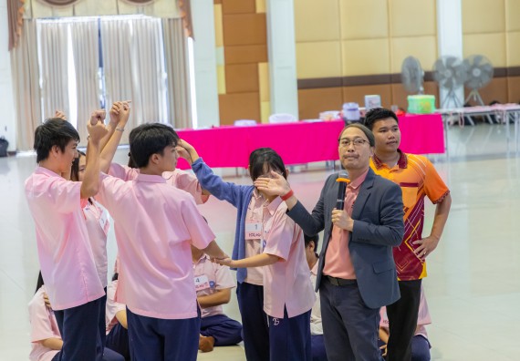 ภาพกิจกรรม  คณะวิทยาศาสตร์และเทคโนโลยี มหาวิทยาลัยราชภัฏกำแพงเพชร จัดกิจกรรมค่ายวิชาการเพื่อพัฒนากำลังคนด้านวิทยาศาสตร์และเทคโนโลยี ปีการศึกษา 2567 โรงเรียนวัชรวิทยา