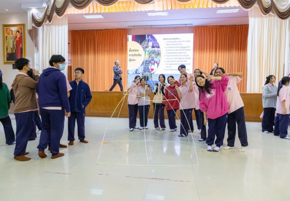 ภาพกิจกรรม  คณะวิทยาศาสตร์และเทคโนโลยี มหาวิทยาลัยราชภัฏกำแพงเพชร จัดกิจกรรมค่ายวิชาการเพื่อพัฒนากำลังคนด้านวิทยาศาสตร์และเทคโนโลยี ปีการศึกษา 2567 โรงเรียนวัชรวิทยา