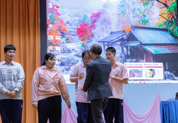 ภาพกิจกรรม  คณะวิทยาศาสตร์และเทคโนโลยี มหาวิทยาลัยราชภัฏกำแพงเพชร จัดกิจกรรมค่ายวิชาการเพื่อพัฒนากำลังคนด้านวิทยาศาสตร์และเทคโนโลยี ปีการศึกษา 2567 โรงเรียนวัชรวิทยา