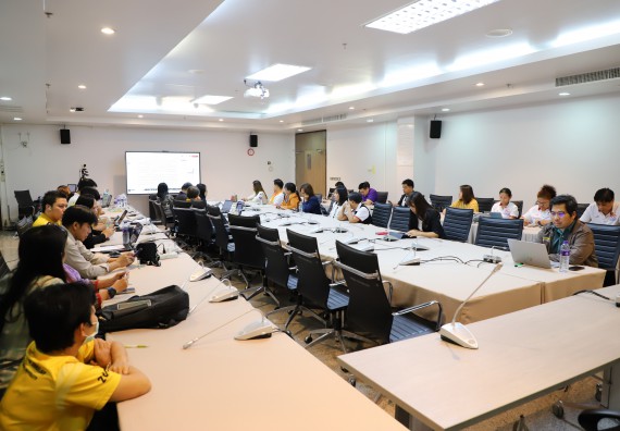 ภาพกิจกรรม  คณะวิทยาศาสตร์และเทคโนโลยี มหาวิทยาลัยราชภัฏกำแพงเพชร จัดประชุมเพื่อชี้แจงและเสนอรายชื่อคณะกรรมการดำเนินงานเพื่อให้ได้มาซึ่งรายชื่อผู้สมควรดำรงตำแหน่งคณบดีคณะวิทยาศาสตร์และเทคโนโลยี