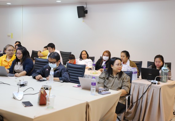 ภาพกิจกรรม  คณะวิทยาศาสตร์และเทคโนโลยี มหาวิทยาลัยราชภัฏกำแพงเพชร จัดประชุมเพื่อชี้แจงและเสนอรายชื่อคณะกรรมการดำเนินงานเพื่อให้ได้มาซึ่งรายชื่อผู้สมควรดำรงตำแหน่งคณบดีคณะวิทยาศาสตร์และเทคโนโลยี