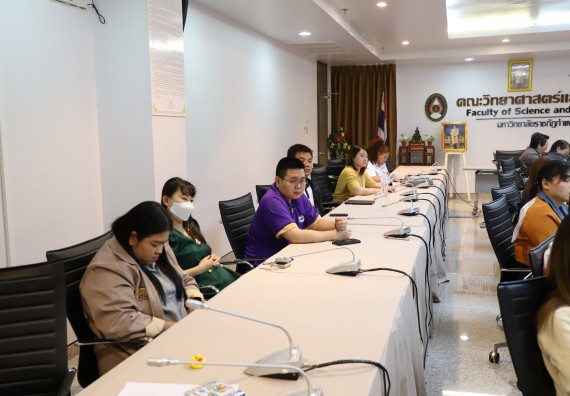 ภาพกิจกรรม  คณะวิทยาศาสตร์และเทคโนโลยี มหาวิทยาลัยราชภัฏกำแพงเพชร จัดประชุมเพื่อชี้แจงและเสนอรายชื่อคณะกรรมการดำเนินงานเพื่อให้ได้มาซึ่งรายชื่อผู้สมควรดำรงตำแหน่งคณบดีคณะวิทยาศาสตร์และเทคโนโลยี