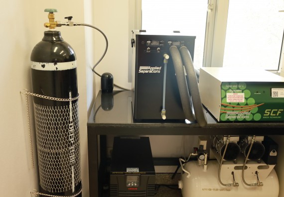 ภาพกิจกรรม  โปรแกรมวิชาเคมี จัดกิจกรรมอบรมเชิงปฏิบัติการเทคนิคการสกัดด้วยของไหลวิกฤติยิ่งยวดของคาร์บอนไดออกไซด์ (supercritical carbon dioxide fluid)