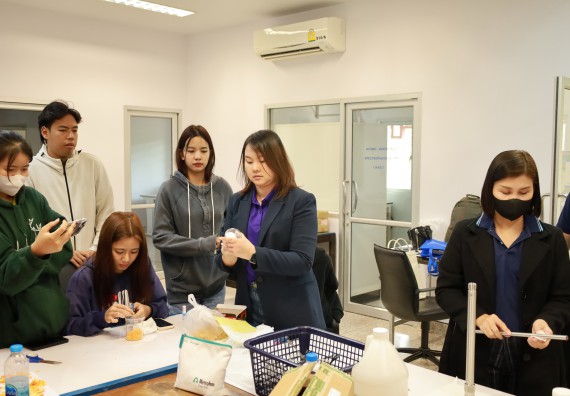 ภาพกิจกรรม  โปรแกรมวิชาเคมี จัดกิจกรรมอบรมเชิงปฏิบัติการเทคนิคการสกัดด้วยของไหลวิกฤติยิ่งยวดของคาร์บอนไดออกไซด์ (supercritical carbon dioxide fluid)