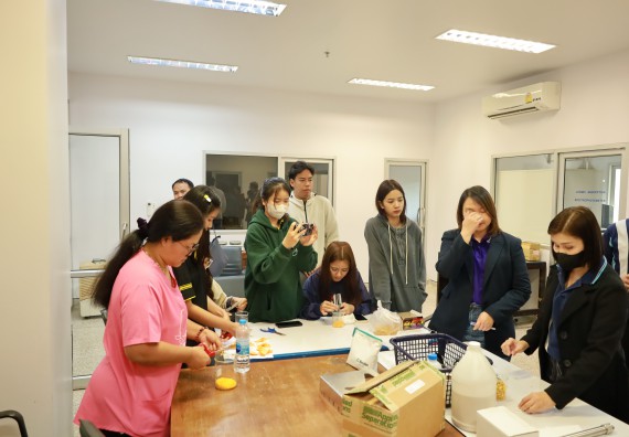 ภาพกิจกรรม  โปรแกรมวิชาเคมี จัดกิจกรรมอบรมเชิงปฏิบัติการเทคนิคการสกัดด้วยของไหลวิกฤติยิ่งยวดของคาร์บอนไดออกไซด์ (supercritical carbon dioxide fluid)