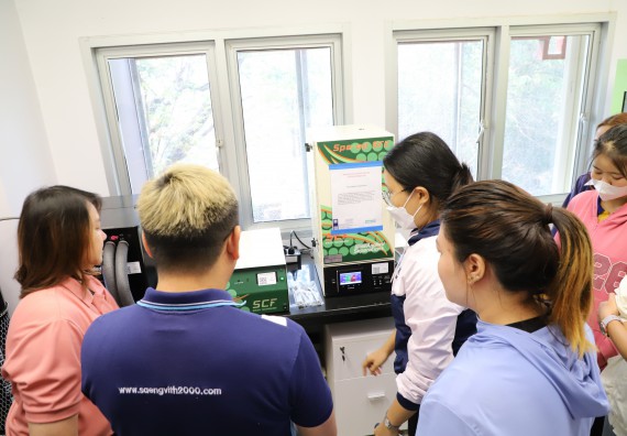 ภาพกิจกรรม  โปรแกรมวิชาเคมี จัดกิจกรรมอบรมเชิงปฏิบัติการเทคนิคการสกัดด้วยของไหลวิกฤติยิ่งยวดของคาร์บอนไดออกไซด์ (supercritical carbon dioxide fluid)