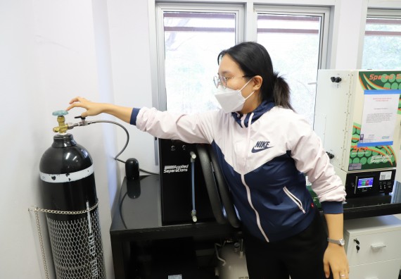 ภาพกิจกรรม  โปรแกรมวิชาเคมี จัดกิจกรรมอบรมเชิงปฏิบัติการเทคนิคการสกัดด้วยของไหลวิกฤติยิ่งยวดของคาร์บอนไดออกไซด์ (supercritical carbon dioxide fluid)