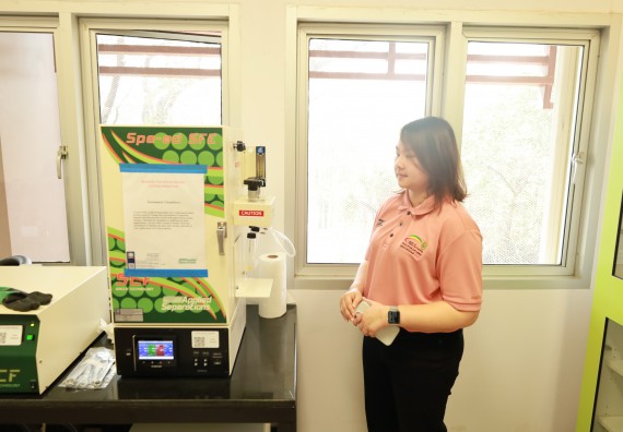 ภาพกิจกรรม  โปรแกรมวิชาเคมี จัดกิจกรรมอบรมเชิงปฏิบัติการเทคนิคการสกัดด้วยของไหลวิกฤติยิ่งยวดของคาร์บอนไดออกไซด์ (supercritical carbon dioxide fluid)