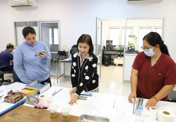 ภาพกิจกรรม  โปรแกรมวิชาเคมี จัดกิจกรรมอบรมเชิงปฏิบัติการเทคนิคการสกัดด้วยของไหลวิกฤติยิ่งยวดของคาร์บอนไดออกไซด์ (supercritical carbon dioxide fluid)