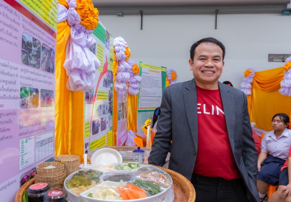 ภาพกิจกรรม  คณะวิทยาศาสตร์และเทคโนโลยี มหาวิทยาลัยราชภัฏกำแพงเพชร นำนิทรรศการศูนย์ STEM คณะวิทยาศาสตร์และเทคโนโลยี จำนวน 3 บูธ เข้าร่วมจัดในกิจกรรมงานเปิดศูนย์การเรียนรู้ตลอดชีวิตและพัฒนามาตรฐานวิชาชีพ (LPC)