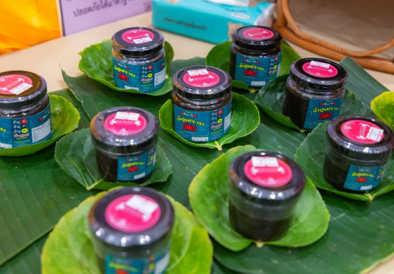 ภาพกิจกรรม  คณะวิทยาศาสตร์และเทคโนโลยี มหาวิทยาลัยราชภัฏกำแพงเพชร นำนิทรรศการศูนย์ STEM คณะวิทยาศาสตร์และเทคโนโลยี จำนวน 3 บูธ เข้าร่วมจัดในกิจกรรมงานเปิดศูนย์การเรียนรู้ตลอดชีวิตและพัฒนามาตรฐานวิชาชีพ (LPC)