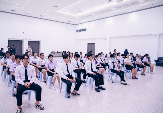 ภาพกิจกรรม  คณะวิทยาศาสตร์และเทคโนโลยี มหาวิทยาลัยราชภัฏกำแพงเพชร จัดพิธีมอบทุนเพื่อการศึกษา ปตท.สผ. โครงการเอส 1 ประจำปีการศึกษา 2567