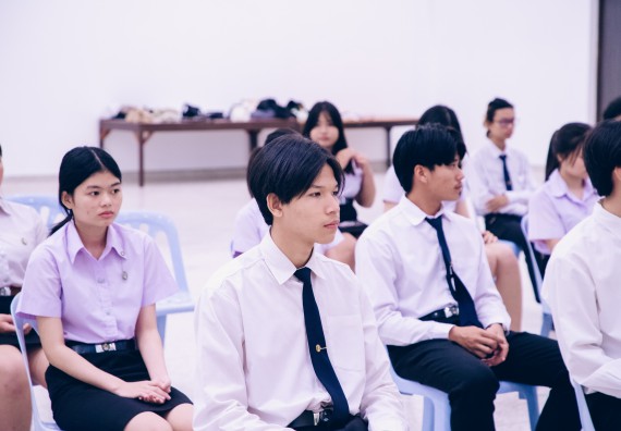 ภาพกิจกรรม  คณะวิทยาศาสตร์และเทคโนโลยี มหาวิทยาลัยราชภัฏกำแพงเพชร จัดพิธีมอบทุนเพื่อการศึกษา ปตท.สผ. โครงการเอส 1 ประจำปีการศึกษา 2567