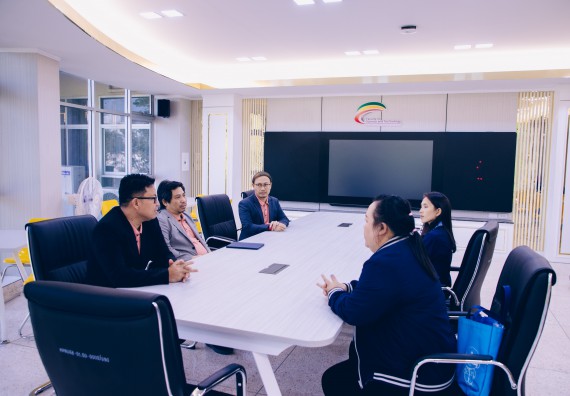 ภาพกิจกรรม  คณะวิทยาศาสตร์และเทคโนโลยี มหาวิทยาลัยราชภัฏกำแพงเพชร จัดพิธีมอบทุนเพื่อการศึกษา ปตท.สผ. โครงการเอส 1 ประจำปีการศึกษา 2567