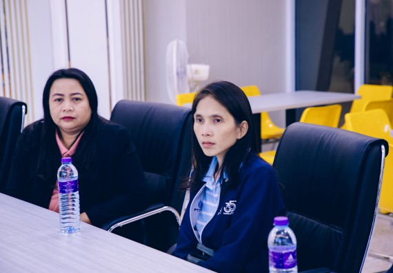 ภาพกิจกรรม  คณะวิทยาศาสตร์และเทคโนโลยี มหาวิทยาลัยราชภัฏกำแพงเพชร จัดพิธีมอบทุนเพื่อการศึกษา ปตท.สผ. โครงการเอส 1 ประจำปีการศึกษา 2567