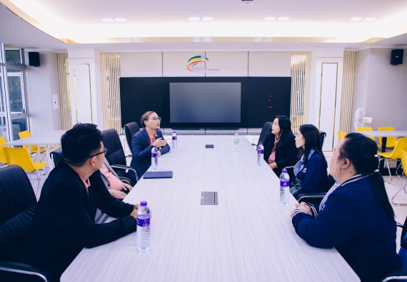 ภาพกิจกรรม  คณะวิทยาศาสตร์และเทคโนโลยี มหาวิทยาลัยราชภัฏกำแพงเพชร จัดพิธีมอบทุนเพื่อการศึกษา ปตท.สผ. โครงการเอส 1 ประจำปีการศึกษา 2567