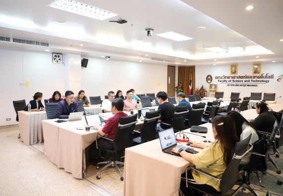 ภาพกิจกรรม  คณะวิทยาศาสตร์และเทคโนโลยี มหาวิทยาลัยราชภัฏกําแพงเพชร จัดประชุมประธานโปรแกรมวิชาและคณะกรรมการดำเนินงานขับเคลื่อนการรับนักศึกษาคณะวิทยาศาสตร์และเทคโนโลยี
